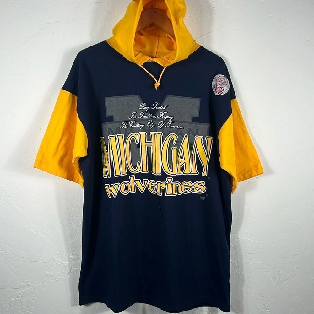 🏈True‎ Vintage ”NEW” MICHIGAN WOLVERINES Hooded Short Sleeve Tee XL - Made USA
